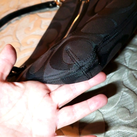 Authentic Coach Signature Jacquard Poppy black shoulder bag - Picture 17 of 17